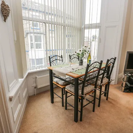 Lägenhet Flat 4 *