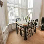Apartment Flat 4 *