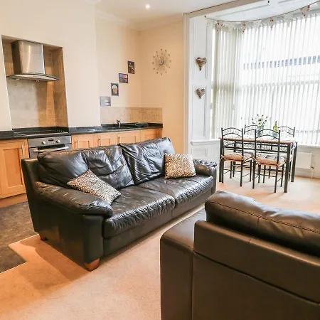 Flat 4 * Whitby